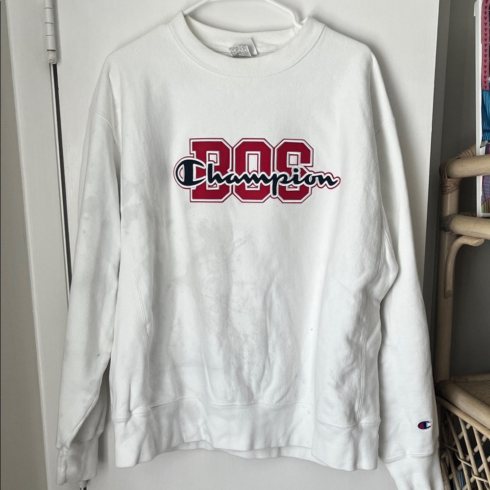 Champion White Crew Neck Sweater with Red Graphic